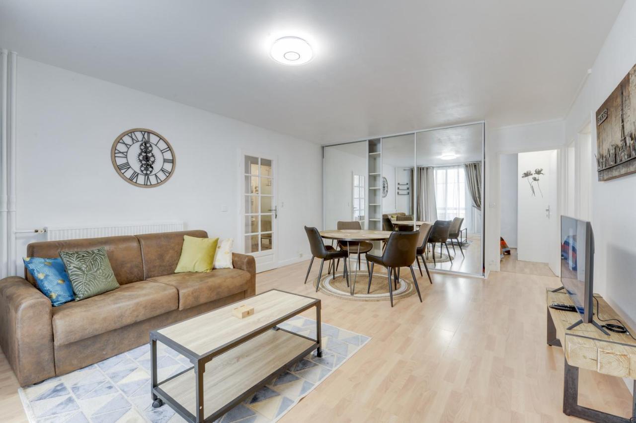 Chic And Spacious Apart With Parking Saint-Germain-en-Laye Exterior foto